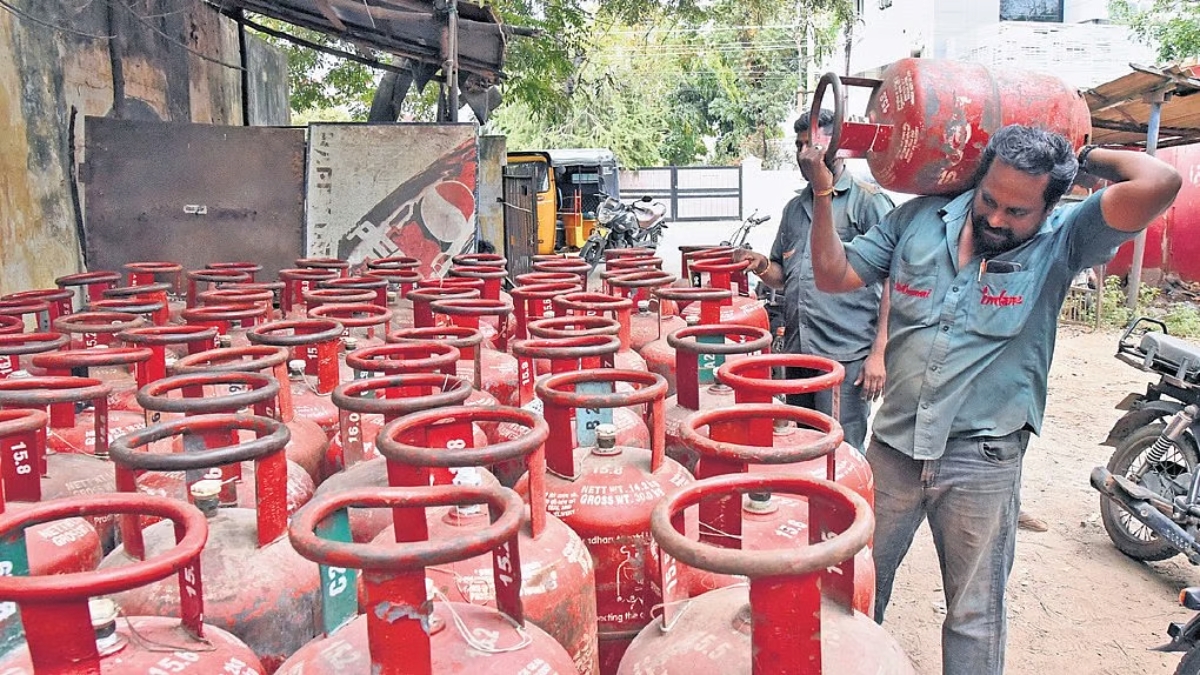 LPG Crisis in India: Will Apartments with Piped Natural Gas Command Higher Rents?