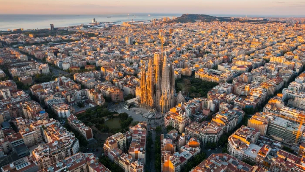 Spain's Proposed 100% Non-EU Property Tax Stalls in Congress Amid Political Hurdles