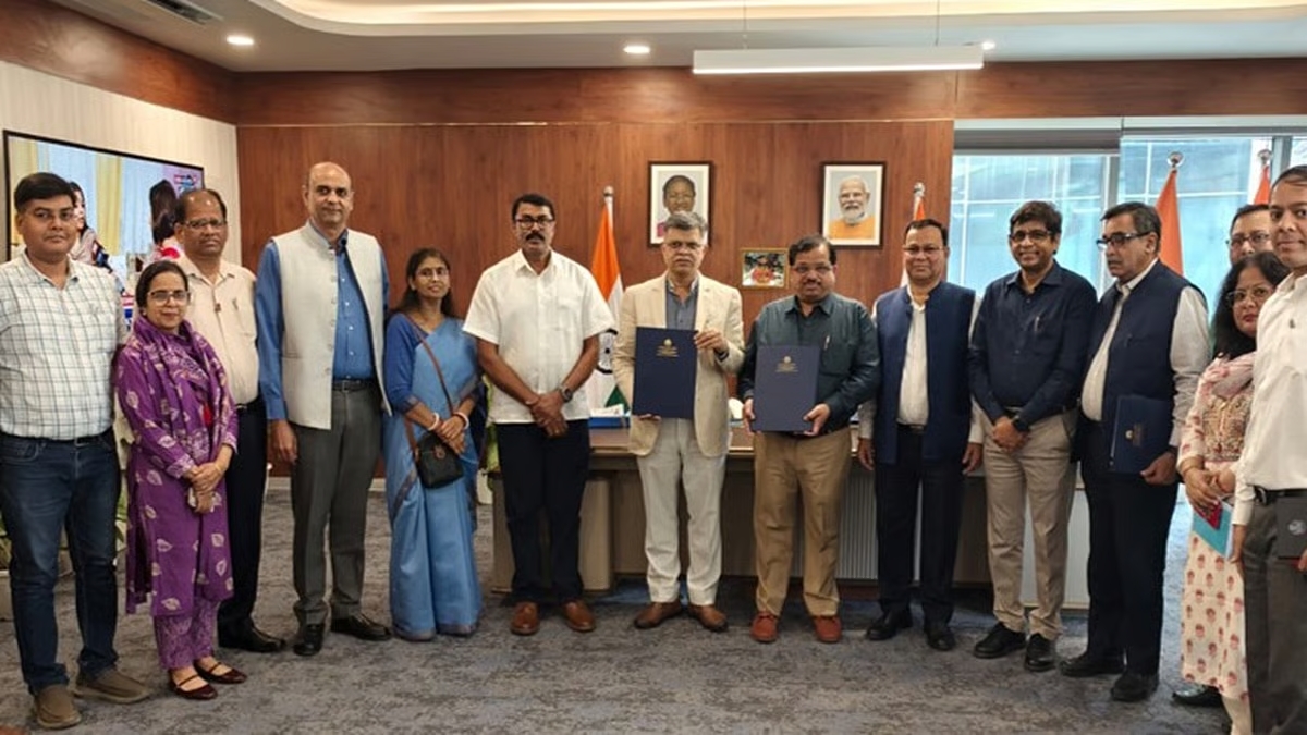 HUDCO, NBCC Sign MoUs for Delhi Redevelopment and Asset Monetisation