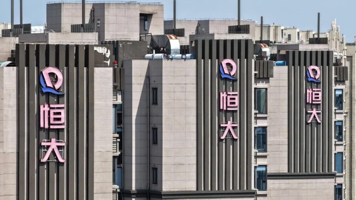 China Evergrande Liquidators Enter Exclusive Talks to Sell Majority Stake in Property Services Arm