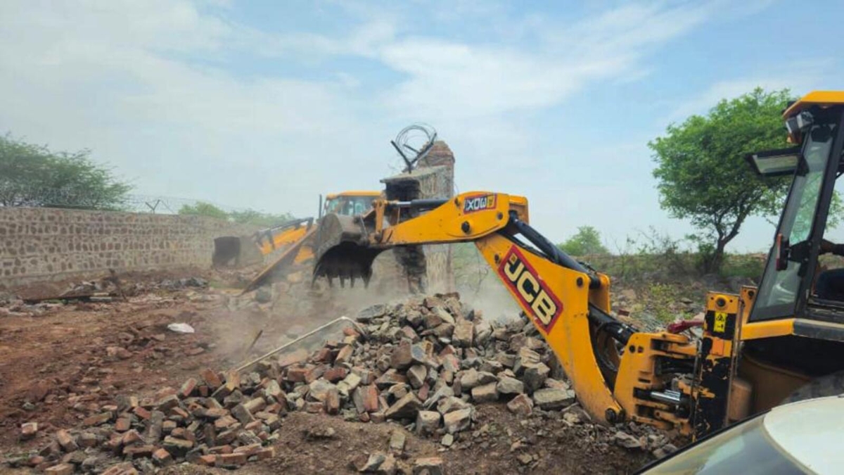 Gurugram: 1,000 Illegal House Extensions Taken Down in Three Days in Government Drive