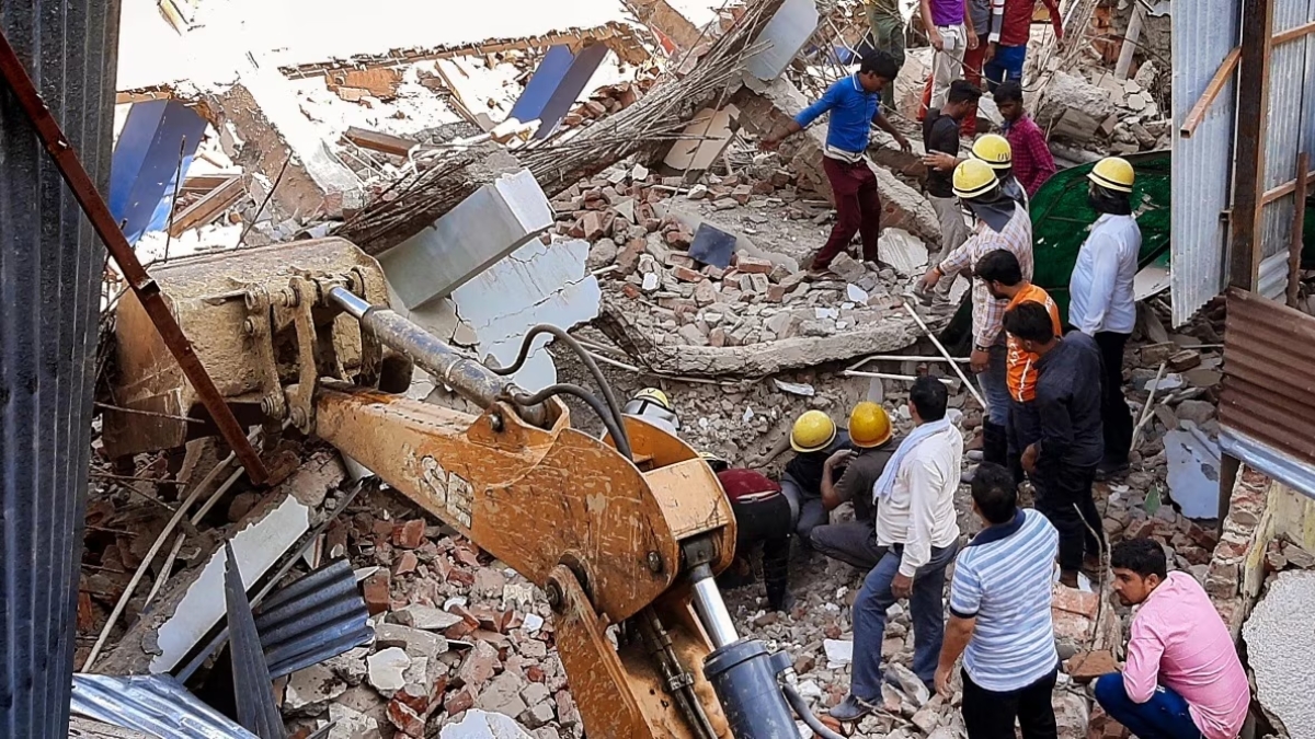 Illegal Walls, Rooms in Offices and Housing Complexes Face the Hammer in Gurugram