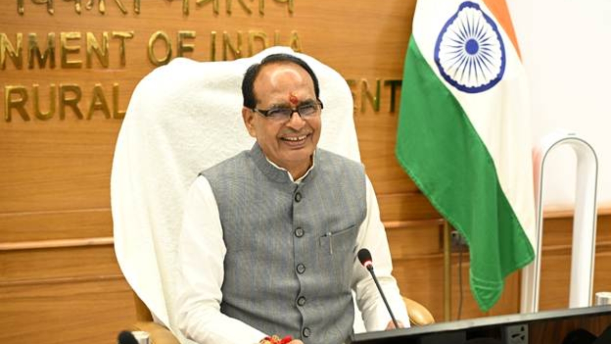 Shivraj Singh Chouhan Launches 5 Lakh PMAY-G Houses, ₹8,368 Crore Rural Housing Boost for Maharashtra
